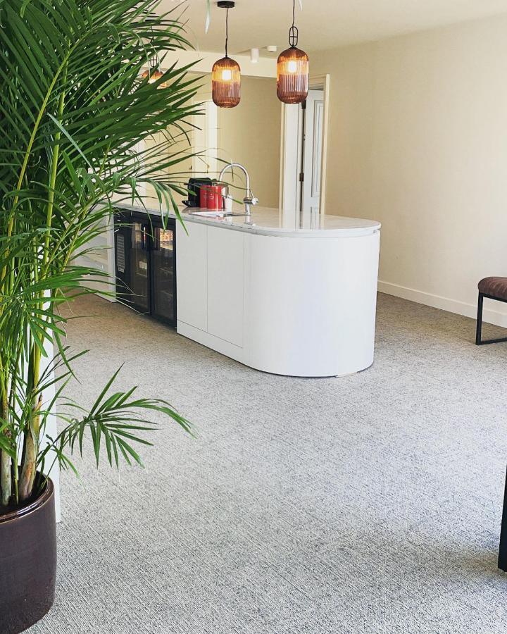 Hotel Bell-X Kortrijk-Вевельгем Экстерьер фото