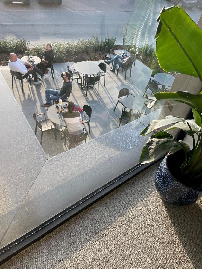 Hotel Bell-X Kortrijk-Вевельгем Экстерьер фото