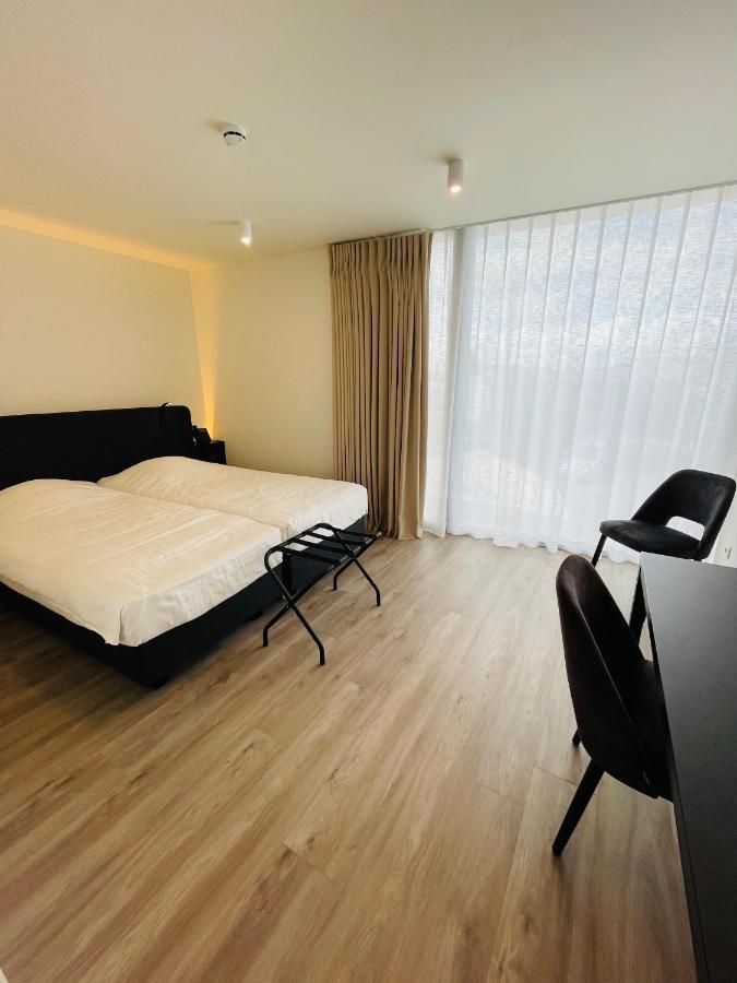 Hotel Bell-X Kortrijk-Вевельгем Экстерьер фото