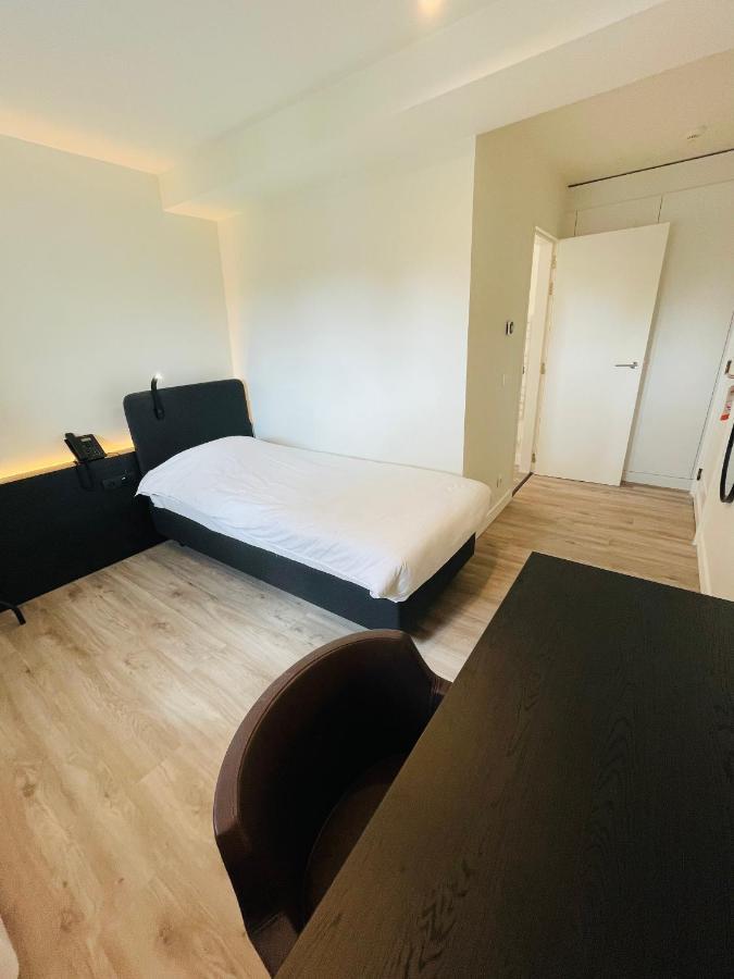 Hotel Bell-X Kortrijk-Вевельгем Экстерьер фото