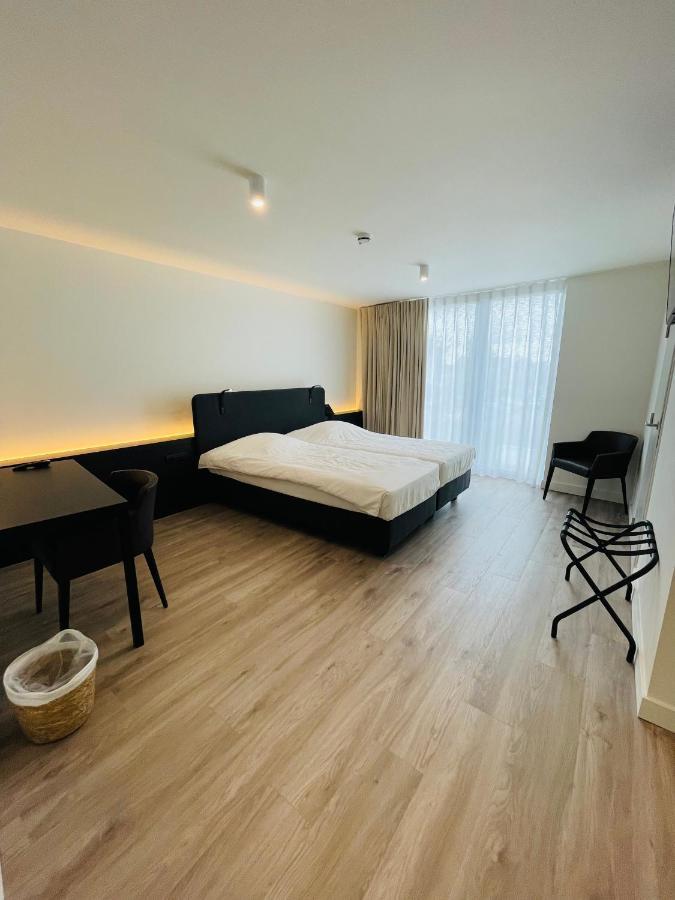 Hotel Bell-X Kortrijk-Вевельгем Экстерьер фото